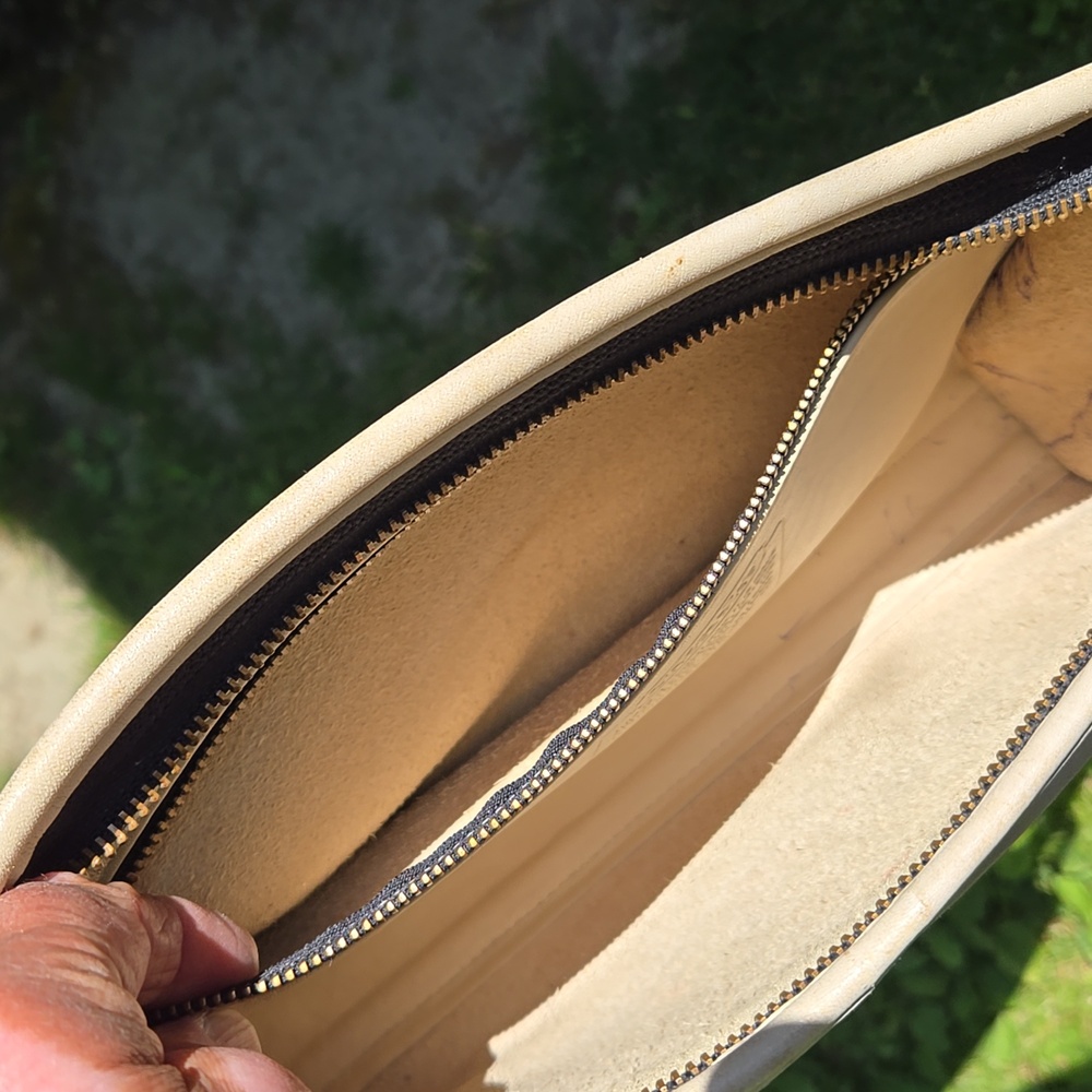 Coach Cream Crossbody Bag - Picture 10 of 12